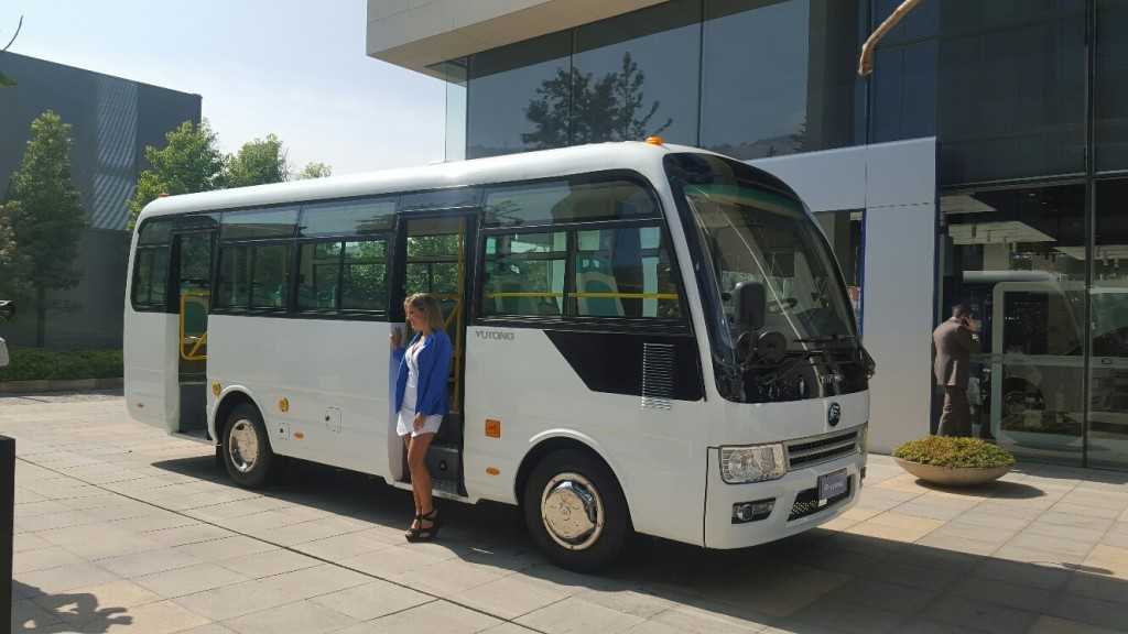 Buses Yutong Lanza En Chile Su Modelo V7 En Versiones Urbano Y Full ...