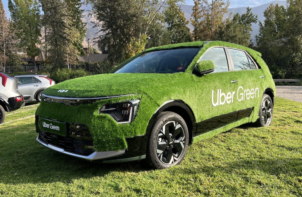 Uber Green debuta en Chile: ahora los viajes son cero emisiones