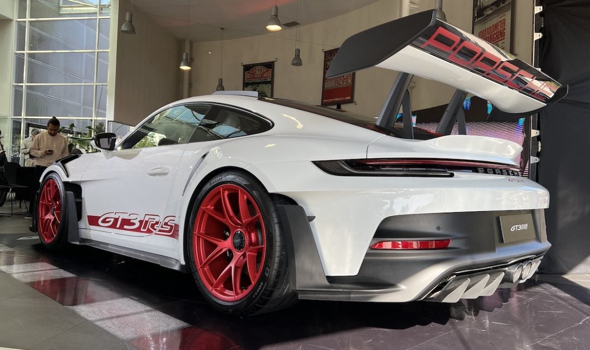 DRS y motor atmosférico el Porsche 911 GT3 RS ya está en Chile