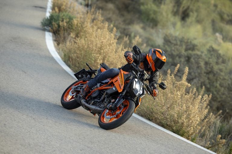 KTM 390 Duke - Rutamotor