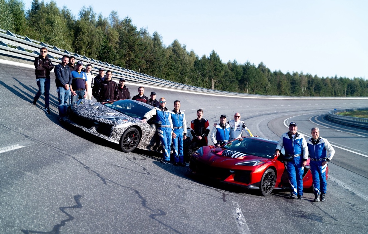 Corvette ZR1 Top Speed Testing Team - Rutamotor